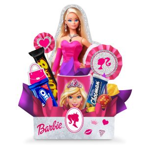 Arreglo de Barbie con Taza